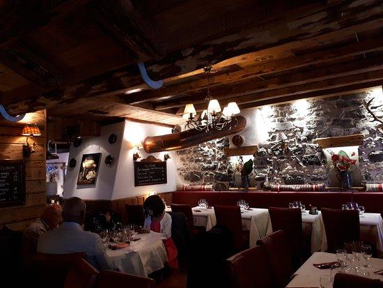 Au Petit Chalet Restaurant